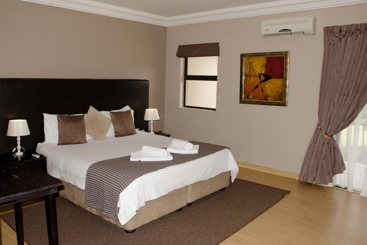 Three Oaks And An Aloe Boutique Hotel Hartbeespoort Camera foto