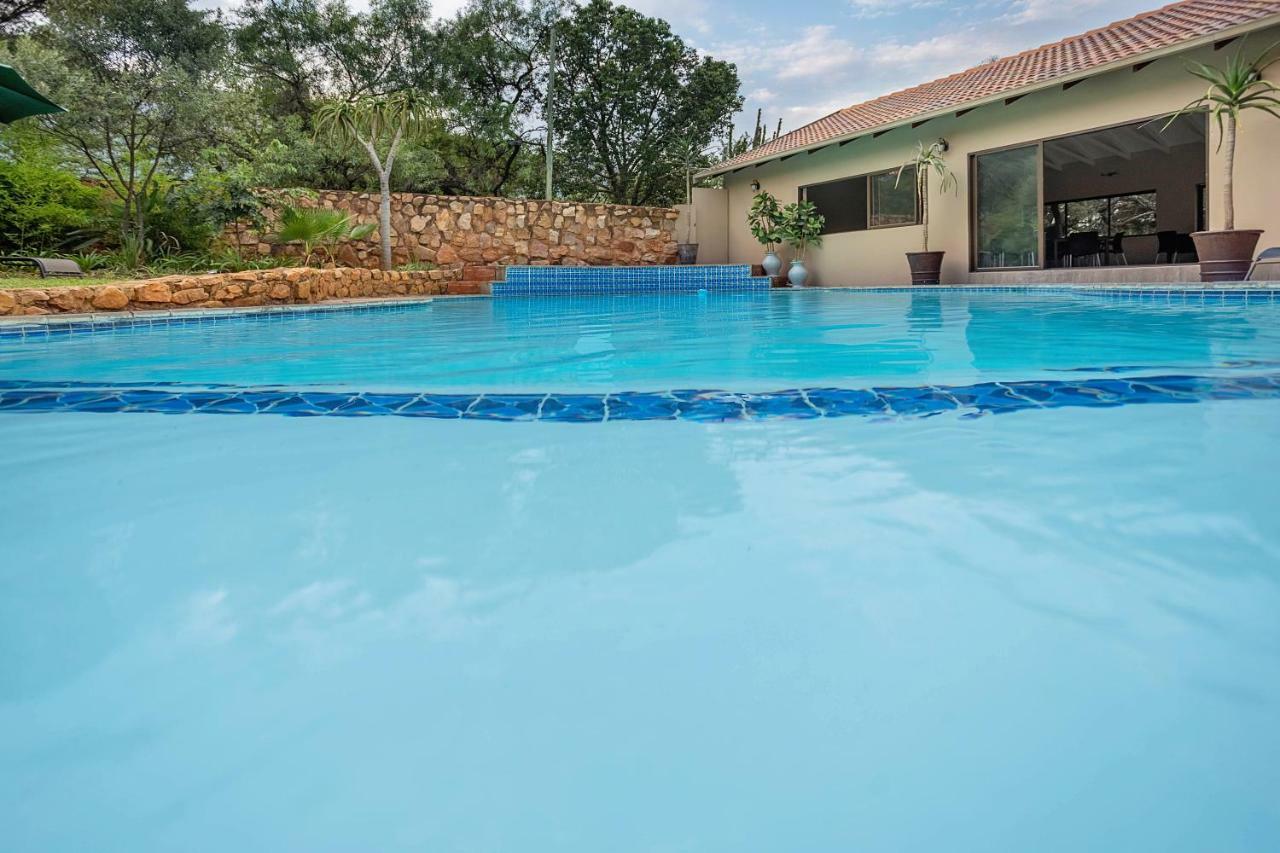 Three Oaks And An Aloe Boutique Hotel Hartbeespoort Esterno foto