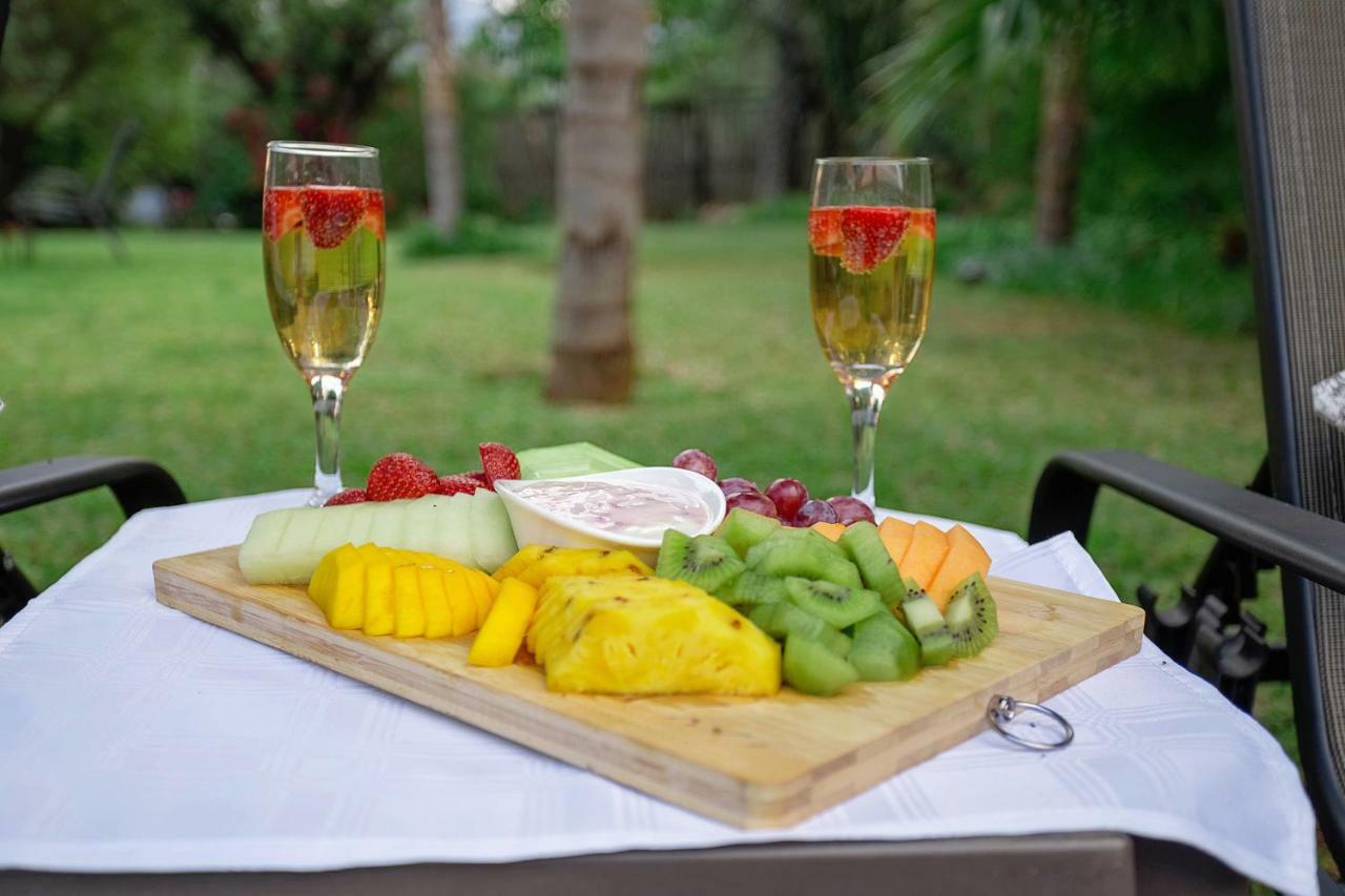 Three Oaks And An Aloe Boutique Hotel Hartbeespoort Esterno foto