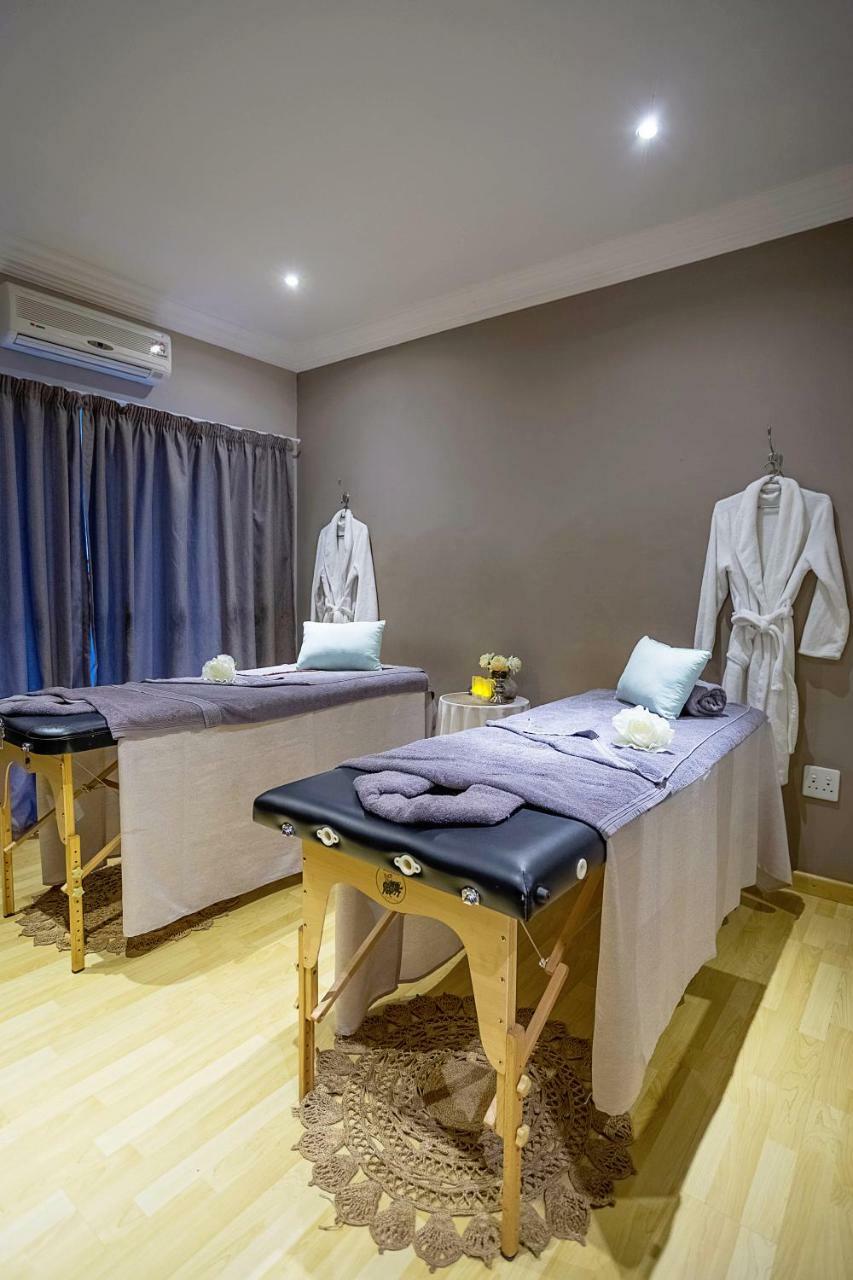 Three Oaks And An Aloe Boutique Hotel Hartbeespoort Esterno foto